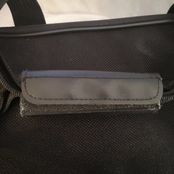 American Tourister Black Carry On / Overnight / Travel Bag - Picture 7 of 16